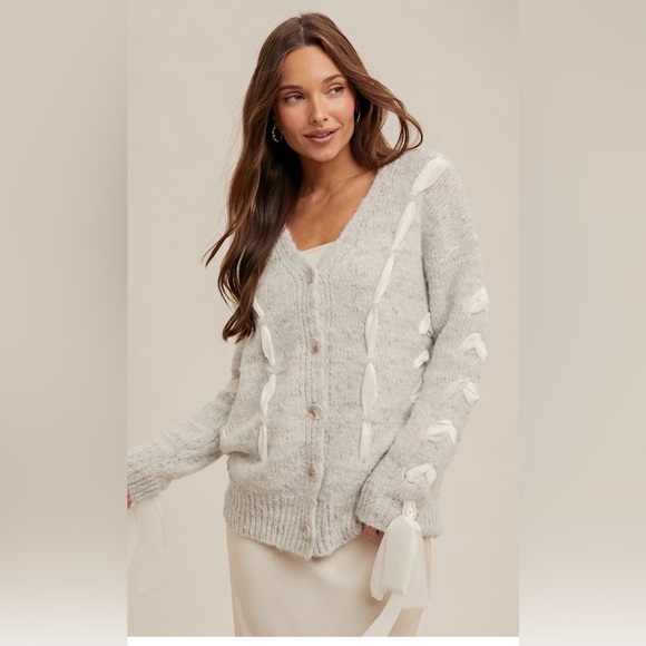 Hem & Thread Sweaters - Hem & Thread Hem & Thread Wool Blend Knit Cardigan with Lace Bow - Size Medium